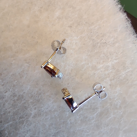 REGALROSE La Bella Garnet and Cubic Zirconia Stud Earrings - Picture 2 of 4